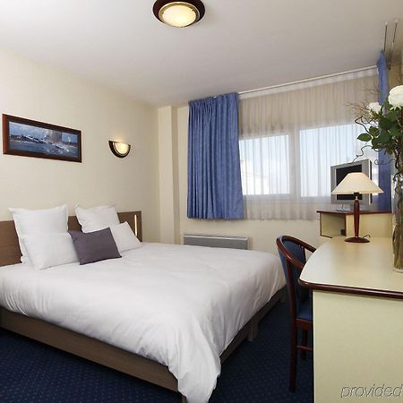 Appart'City Pontoise Cergy-Le-Haut Habitación foto
