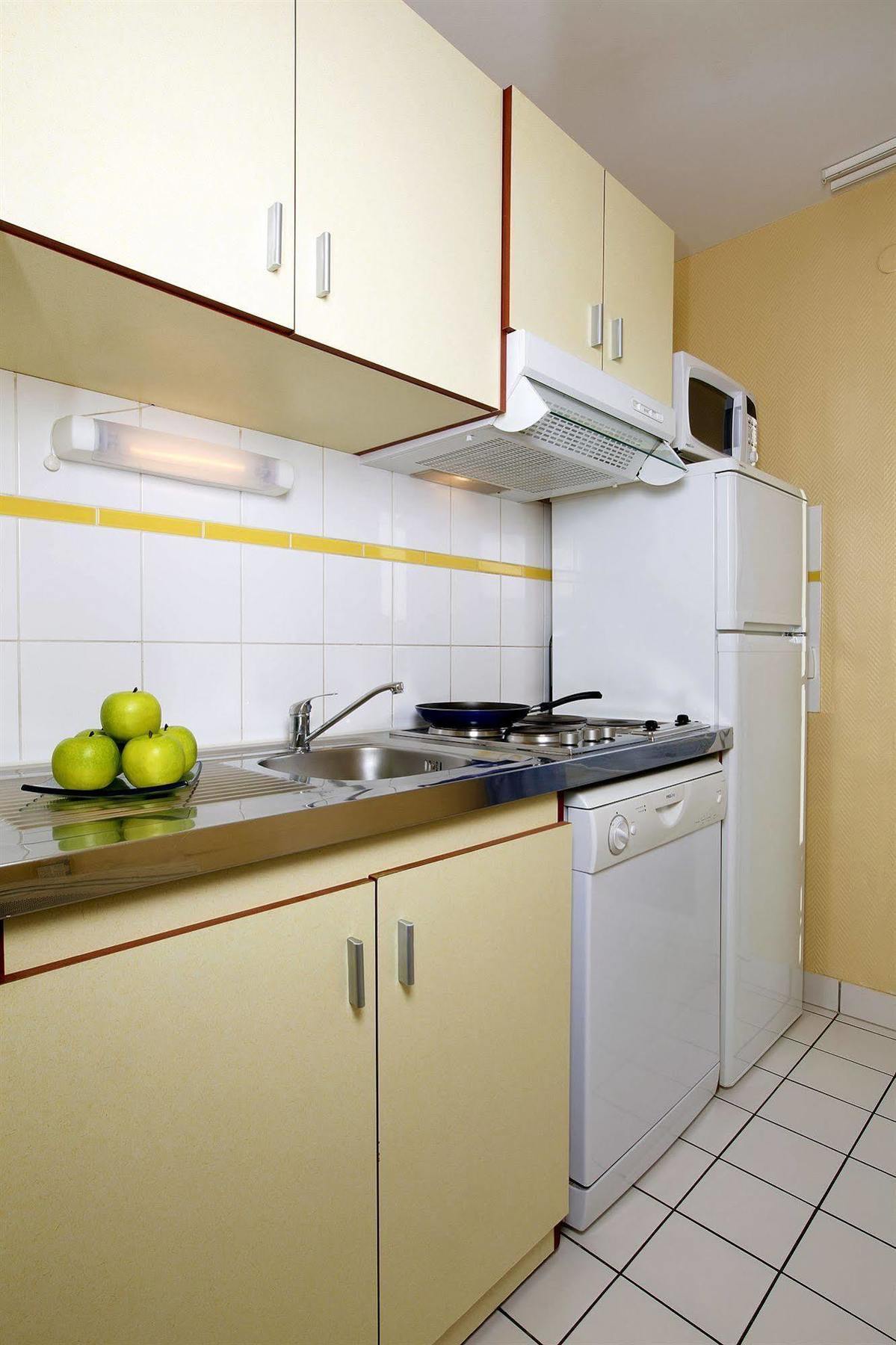 Appart'City Pontoise Cergy-Le-Haut Exterior foto